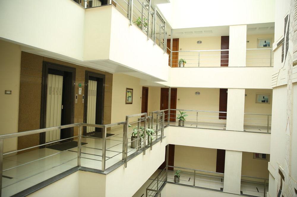 Oyo Townhouse 9 Hitech City Хидерабад Екстериор снимка