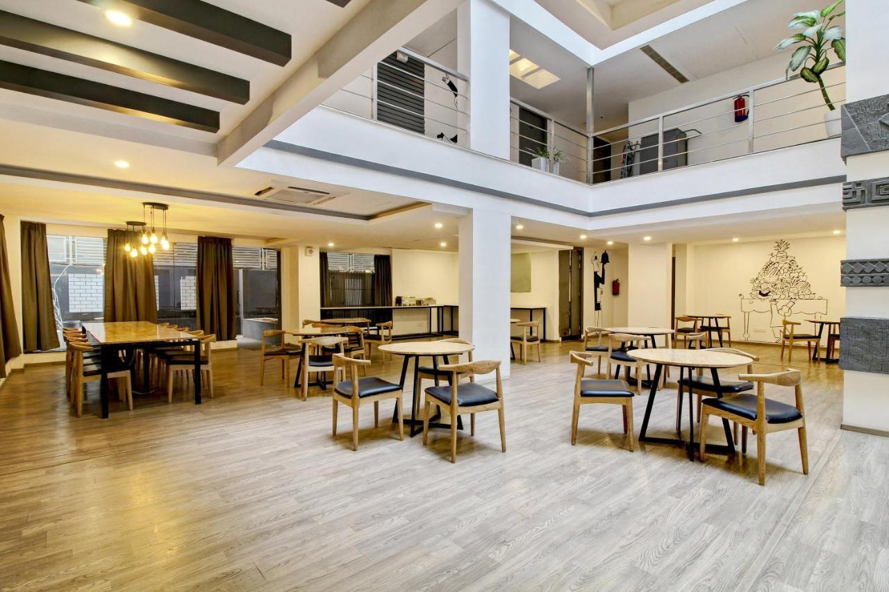 Oyo Townhouse 9 Hitech City Хидерабад Екстериор снимка