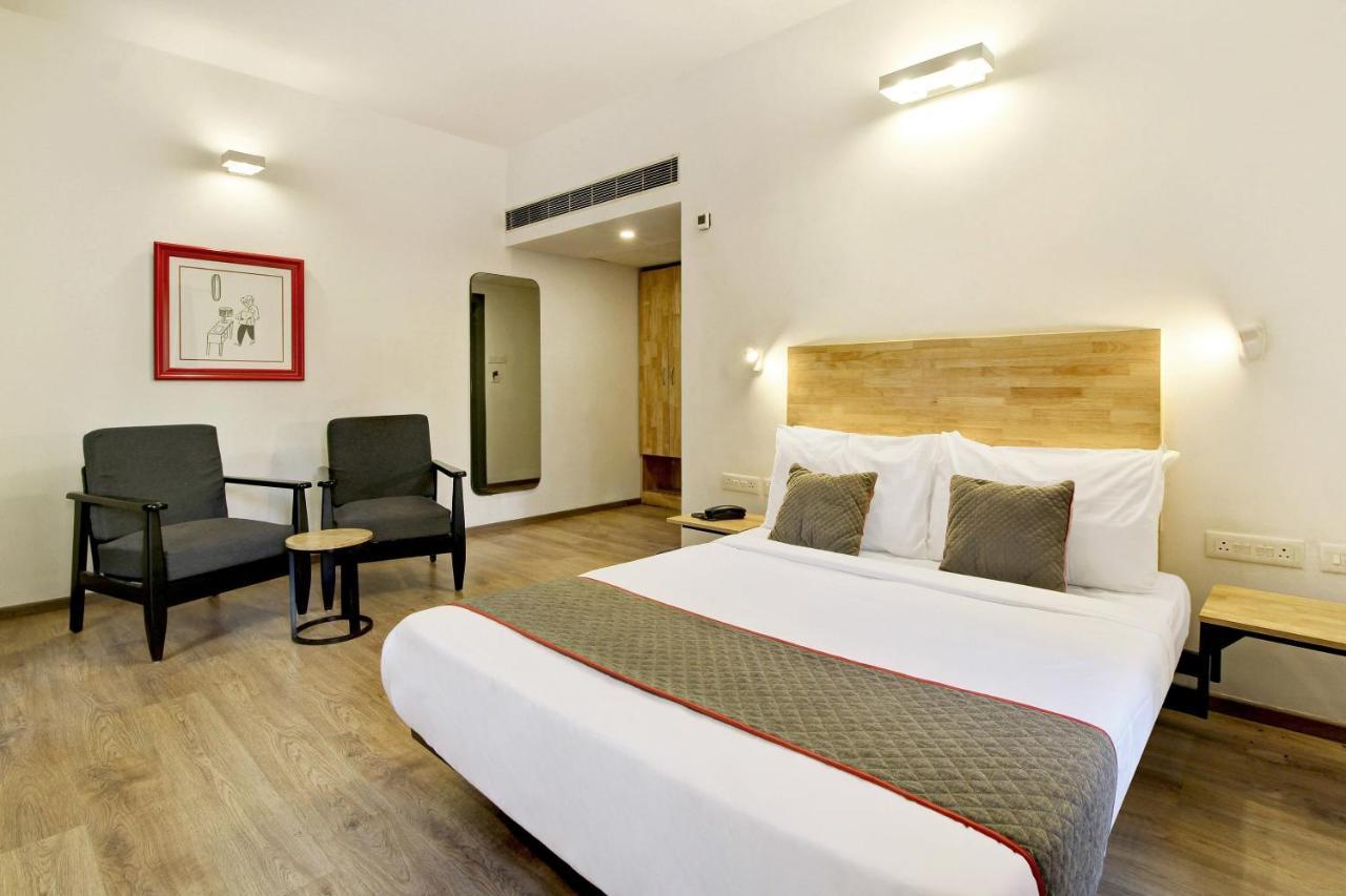 Oyo Townhouse 9 Hitech City Хидерабад Екстериор снимка