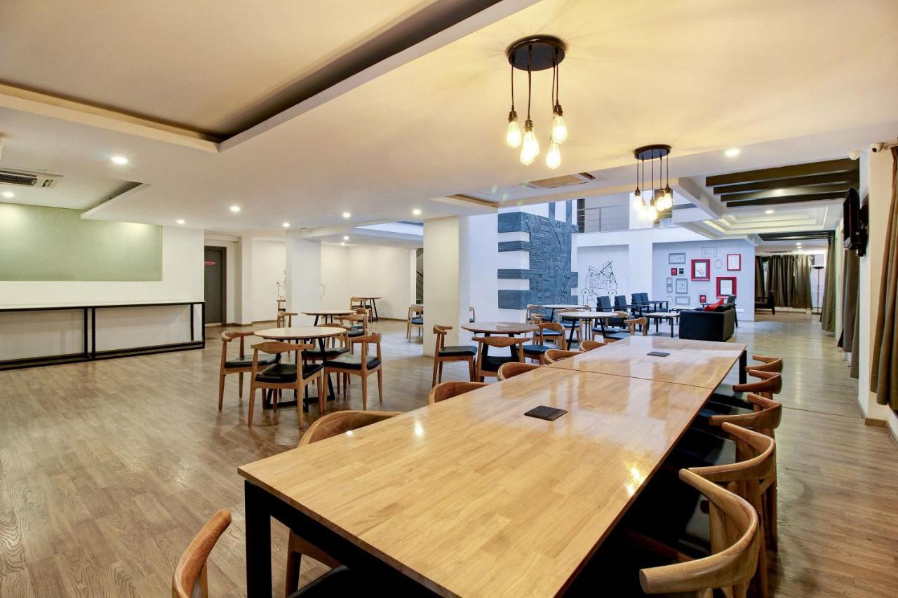 Oyo Townhouse 9 Hitech City Хидерабад Екстериор снимка