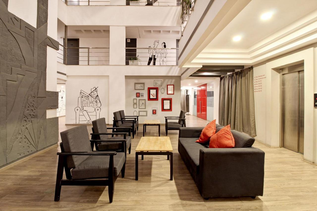 Oyo Townhouse 9 Hitech City Хидерабад Екстериор снимка