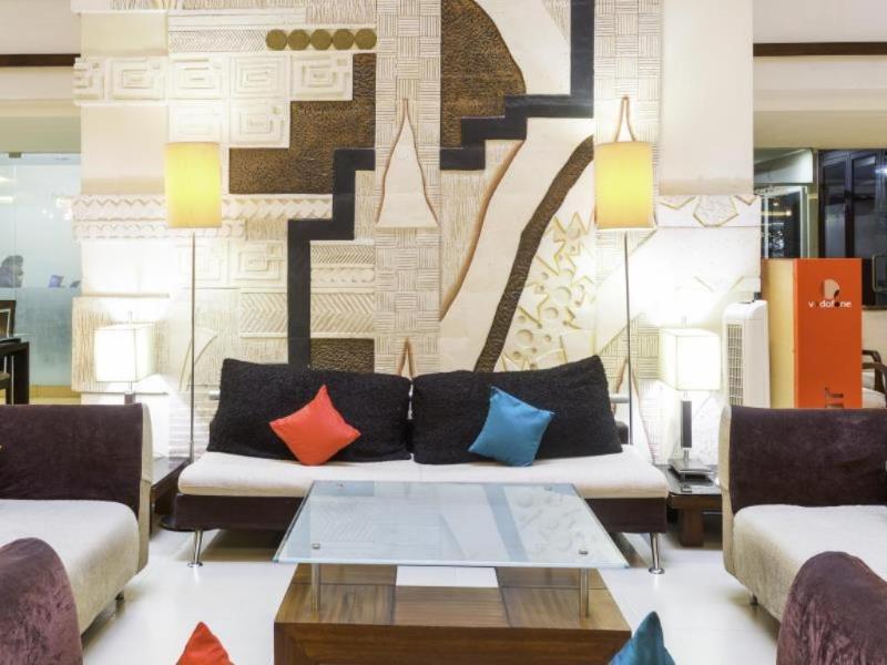 Oyo Townhouse 9 Hitech City Хидерабад Екстериор снимка